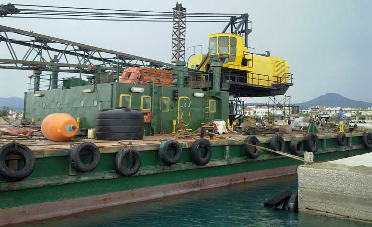 100-tonne Floating Crane and Dredge - Lima 2400